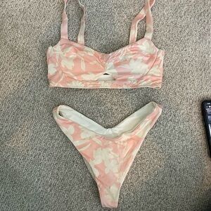 Billabong Bikini (pink and white floral pattern)